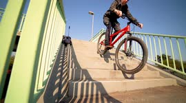 Mountain Bike Action / Riding down Stairs in Slowmo with crazy Sound!