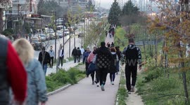 Greeks ignoring traffic ban and social distancing mandates