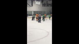 Fight night in Romford @Raiders_IHC @HockeyFightsUK https://t.co/mxg2wupyeY