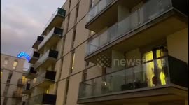 Londoners clap even louder for NHS on second week of 'Clap for Carers'