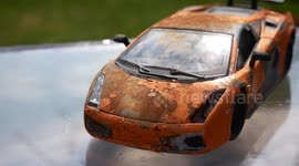 YouTuber satisfyingly restores rusted Lamborghini toy back to former glory