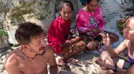 Spanish friends try betel nut in Sumba Island, Indonesia and their reactions are priceless