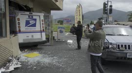 Postal worker dies after crashing mail truck into liquor store in San Diego