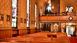 Chruch lays empty during Easter service