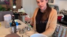 How to make homemade crackers in seven minutes
