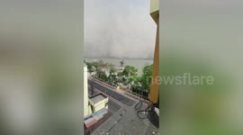 Massive sandstorm lashes Northeastern India