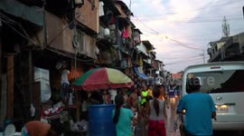 Slums in the Philippines capital remain crowded despite COVID-19 lockdown