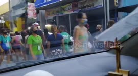 Crowds gathering at market in the Philippines cause COVID-19 fears