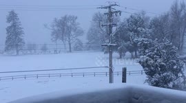 Denver resident shocked to find golf course covered in snow in spring