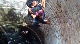 Heroic youths rescue boy from 80-foot-deep well in north India