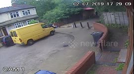 Gangster asking POLICE to help Birmingham Handsworth UK