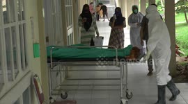 Patient's family in Indonesia fights with a doctor as refused his parents bodies processed as COVID-19 victims