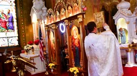 Mass in an empty church due to the virus
