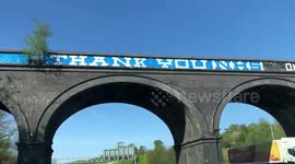 M25 bridge graffiti replaced with 'Thank you NHS' during coronavirus pandemic