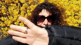 slow motion - rallentatore - slowmotion with flowers