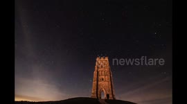 Timelapse shows Lyrid meteor shower illuminate sky over Glastonbury