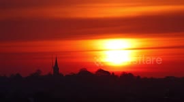 Timelapse of spectacular sunrise over Yorkshire skies
