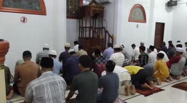 Indonesian Muslims Pray Tarawih Amid Coronavirus Pandemic