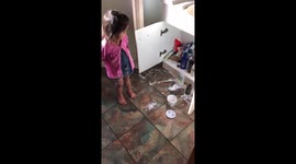 ‘Very cute 2 year old cracks the kiddie lock on the bathroom door and what happens next is hilarious’