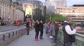 Londoners gather on Westminster Bridge to applaud healthcare workers despite previous backlash over social distancing