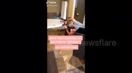 Water sprays across bathroom after Texas dad has DIY fail