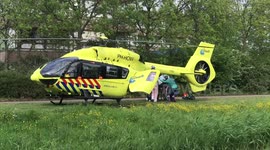 Trauma helicopter picks up COVID-19 IC-patient and takes off at Amsterdam hospital