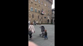 Ringa Ringa Roses during the coronavirus in Florence (Italy)