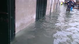 high tide in venice