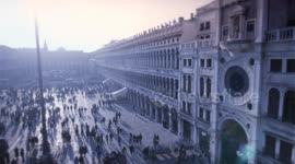 VENICE ST MARKS SQUARE BUSY WITH PEOPLE