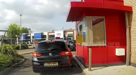 New social distancing measures at Costa Drive Thru