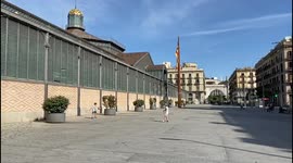 Life slowly resumes in Barcelona