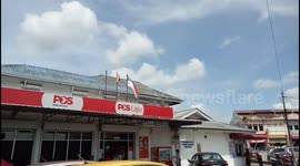 Malaysians no fears of queuing up under hot weather to follow social distancing rules