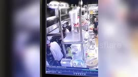 Restaurant in China suspended and apologises after cook allegedly spits on food