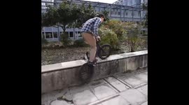 Cool BMX Bike grind / Action - Extreme - Fun Sports Video Clip