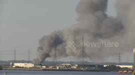 Huge smoke plumes spotted from warehouse fire in east London