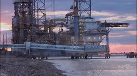 Huge jackup drilling platform towed into Sheerness, Kent, to be laid up