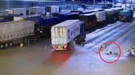 Tyre on truck explodes, knocking man to ground in China