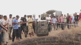 Man risks life to rescue leopard from well in western India