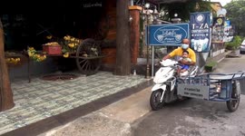 Thai restaurant owner donates fruit for locals struggling with coronavirus downturn