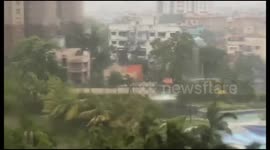 Fierce wind and rain from Cyclone Amphan batters Kolkata