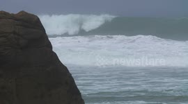 Large Waves on Rock