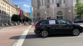 Day of Mourning Car Caravan Heads to White House