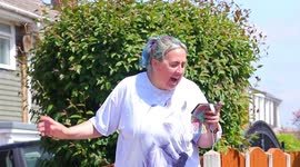 Yorkshire lass sings to neighbours in a Leeds suburb during coronavirus