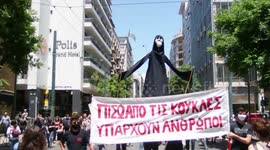 Protesters in Athens demand government to financially support art workers