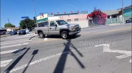 Reckless driver avoids SPIKE STRIPS while chased by Los Angeles Police