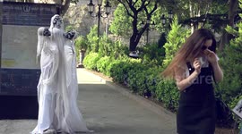 Three Head Skeleton Ghost Scary PRANK