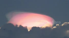 Beautiful rainbow cloud amazes residents in the Philippines