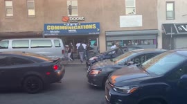 Looters raid cell phone store in Philadelphia