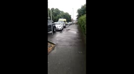 UK drivers queueing for McDonalds refuse to move and block ambulance