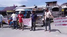 Filipino bus drivers protest against coronavirus measures